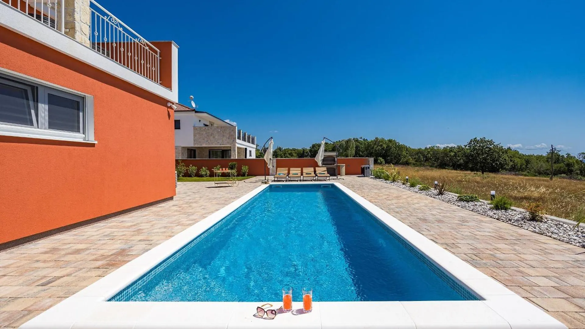 Enchanting Vacation Villas With Pool And Jacuzzi Krnica